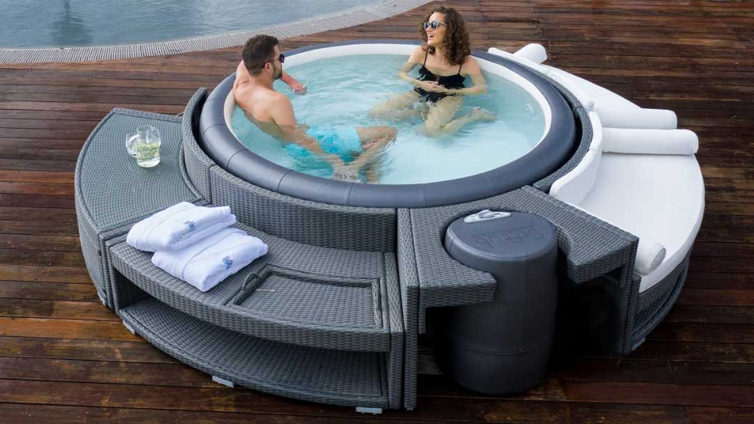 ג'קוזי חוץ לחורף